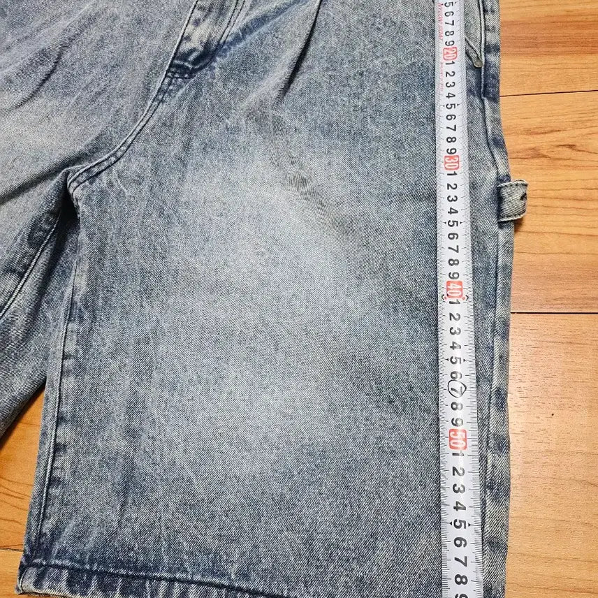 [BUNJANG] Dimitri Black Denim Bermuda Shorts Light Blue / 디미트리블랙 데님 버뮤다 팬츠 라이트블루 4사이즈 34~36