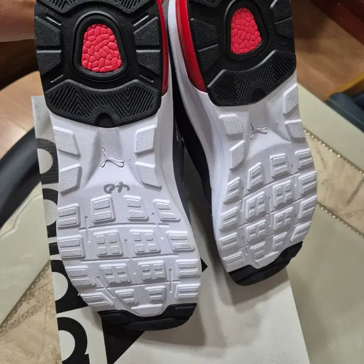 [BUNJANG] Puma Running Shoes Gray/Red / 푸마 운동화 런닝화 그레이/레드 새상품입니다