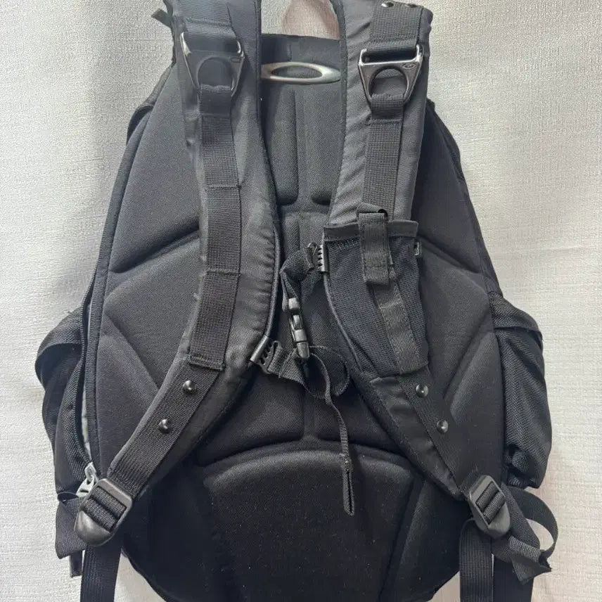 [BUNJANG] Oakley Icon Pack 3.0 Black/Purple Backpack / 오클리 아이콘 팩 3.0 블랙/퍼플 백팩