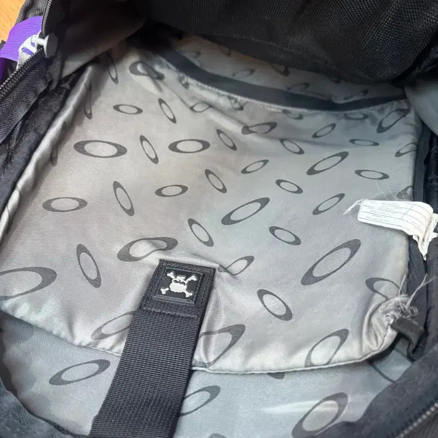 [BUNJANG] Oakley Icon Pack 3.0 Black/Purple Backpack / 오클리 아이콘 팩 3.0 블랙/퍼플 백팩