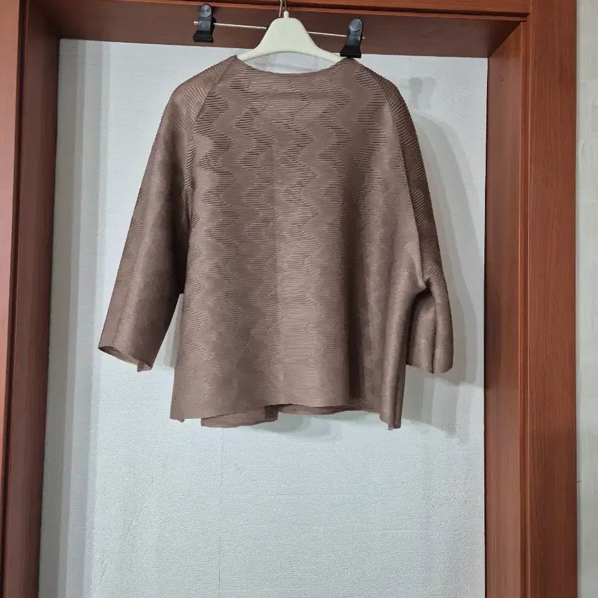[BUNJANG] Pleats Round Neck Brown Jacket / 플리츠 라운드넥 브라운 자켓