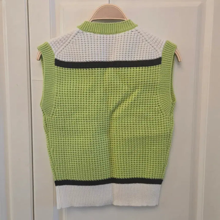 [BUNJANG] Marni x Uniqlo Lime Green Colorblock Knit Vest / 마르니 유니클로 콜라보 라임그린 배색 니트 베스트 s/xs