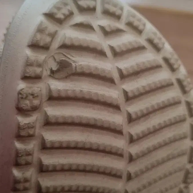 [BUNJANG] Crocs Platform Sandals with Jibbitz Charms / 크록스 지비츠 장식 크록스 샌들