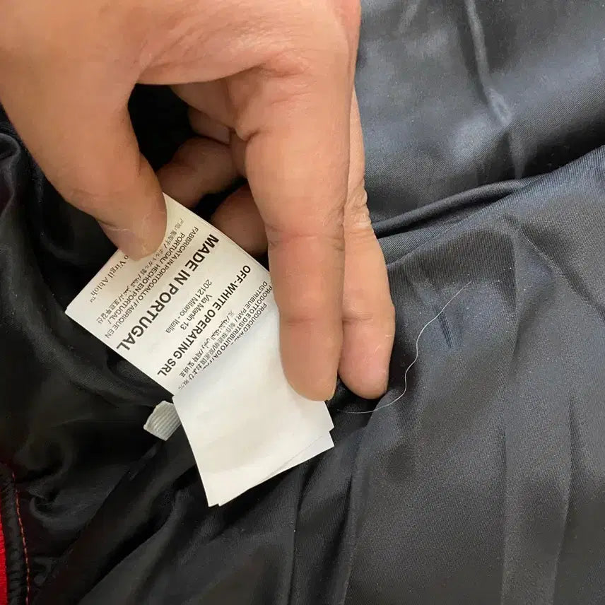 [SOLD OUT] Off-White Virgil Abloh 바시티 자켓 레드