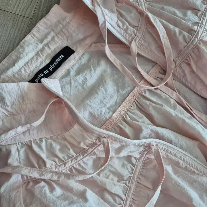 [BUNJANG] Pain or Pleasure Lucy Windbreaker Pink / 페인오어플레져 루시 윈드브레이커 바람막이 핑크