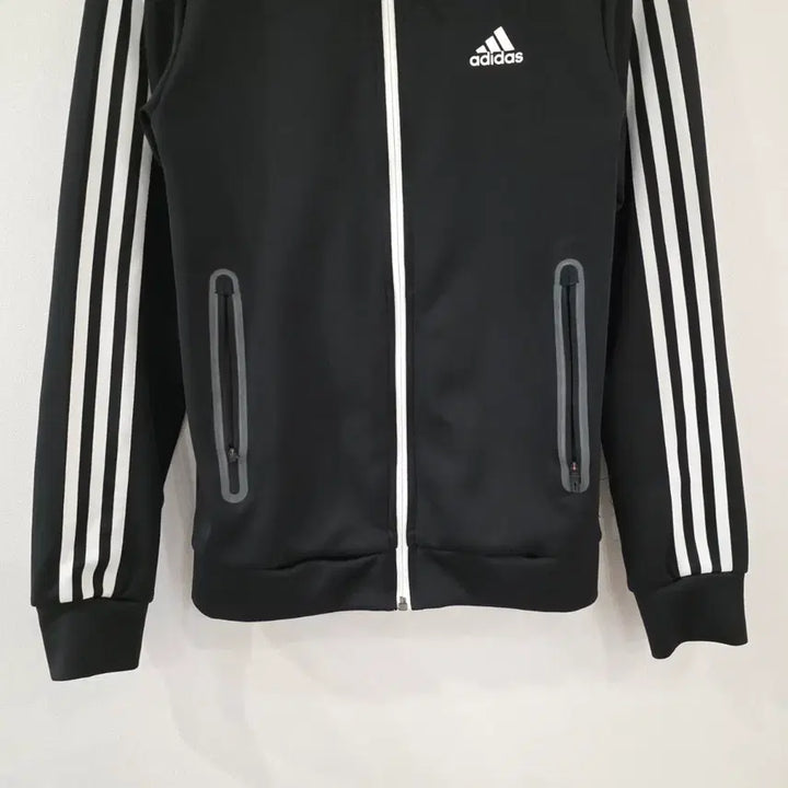 [BUNJANG] Adidas Three-Stripe Track Jacket Black (Size 95) / 아디다스 삼선 트랙 자켓 블랙 95