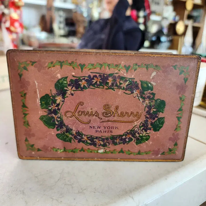 [SOLD OUT] USA 옛날 틴 깡통 크기15.8cmX10cm 높이6.5cm