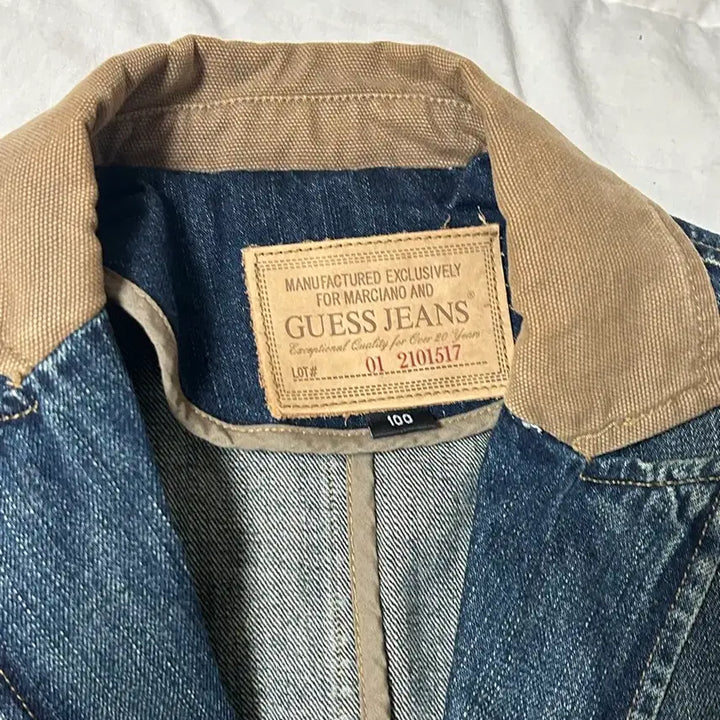 [BUNJANG] Guess Washed Denim Work Jacket / 게스 진 배색 워싱 워크 청자켓