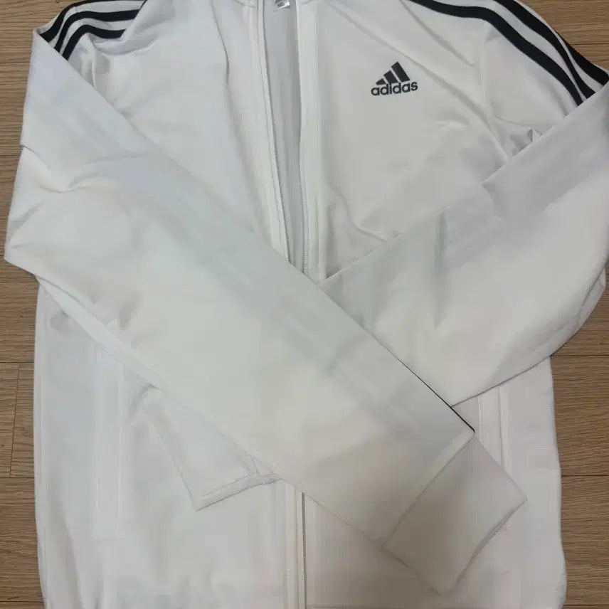 [SOLD OUT] 아디다스 흰색 져지 트랙탑