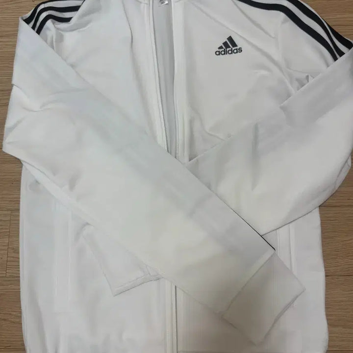 [SOLD OUT] 아디다스 흰색 져지 트랙탑