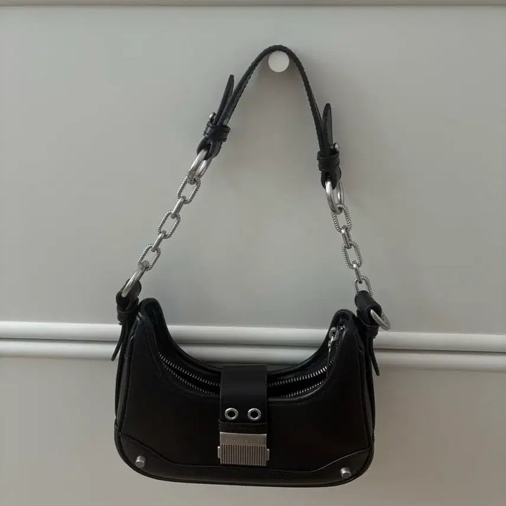 [BUNJANG] Charles &amp; Keith Hobo Bag / 찰스앤키스 호보백