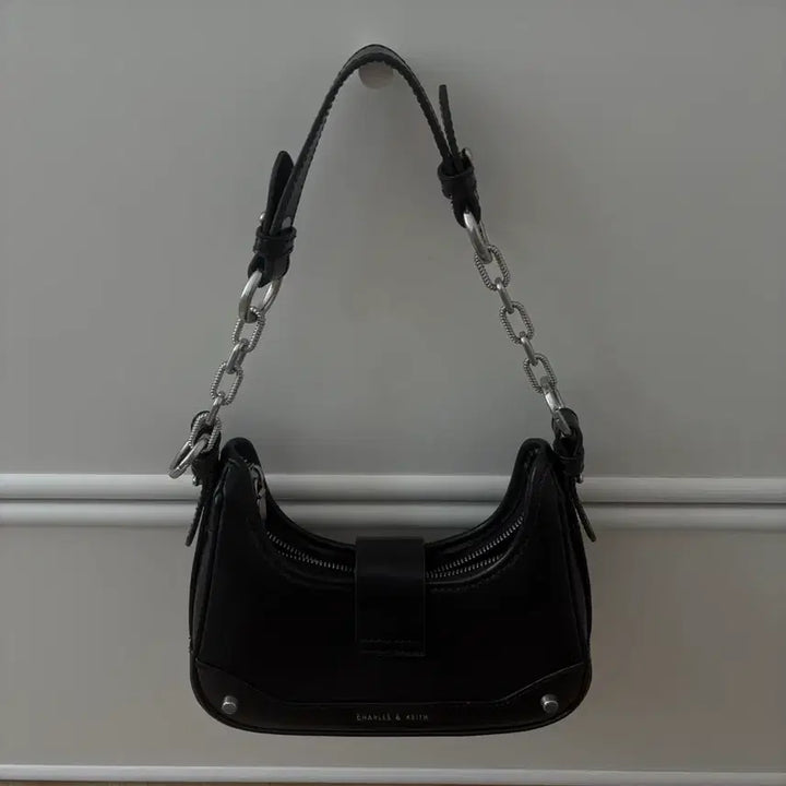 [BUNJANG] Charles &amp; Keith Hobo Bag / 찰스앤키스 호보백