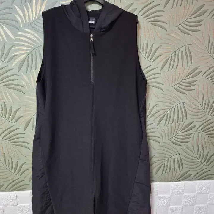 [BUNJANG] Black Koi Hooded Midi Dress / 잉어 후드원피스