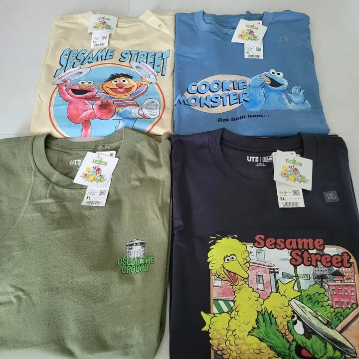 [BUNJANG] Uniqlo Japan Sesame Street UT 4-Piece Bundle Set / [일괄판매] 유니클로 재팬 x 세서미 스트리트 UT 한정판 4종 세트 (