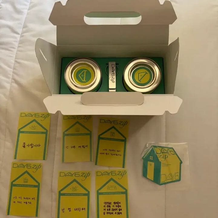 [SOLD OUT] 데이식스 팝업 데식집 굿즈 향초