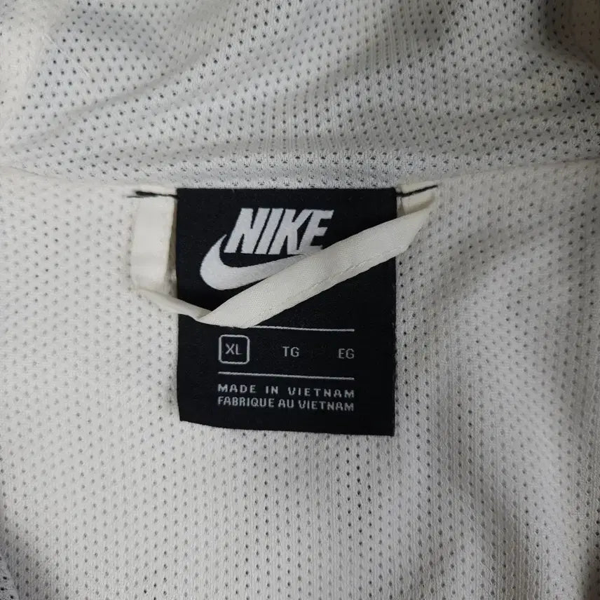 [SOLD OUT] 나이키 배색 바람막이 [XL]