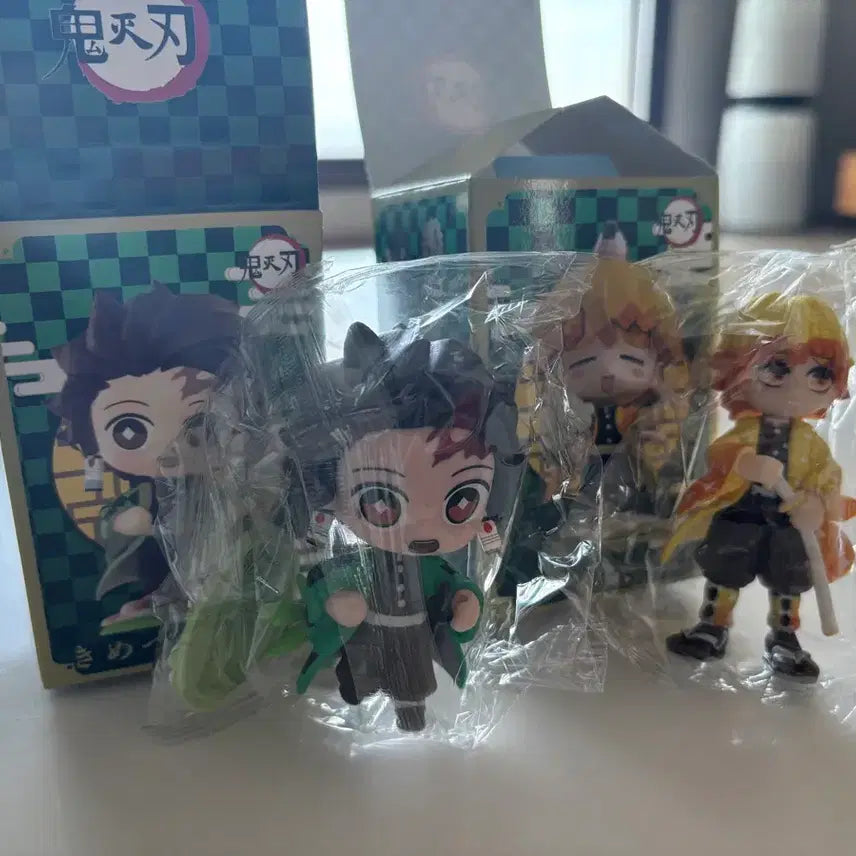 [BUNJANG] Demon Slayer Tanjiro/Zenitsu Figure Set / 귀멸의 칼날 탄지로/젠이츠 피규어 세트