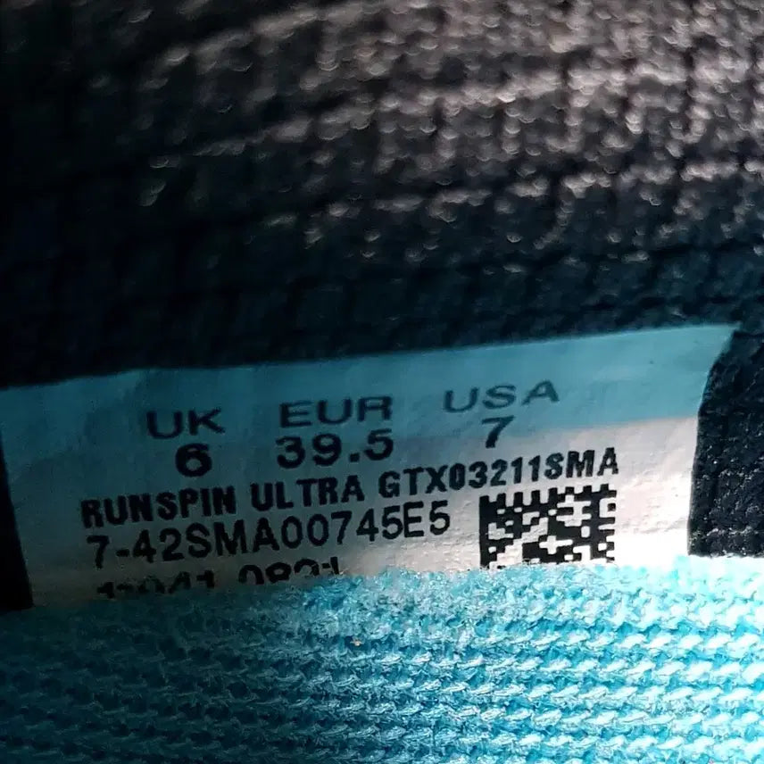 [BUNJANG] Lacoste Gore-Tex Sneakers 250 / 라코스테 고어텍스 스니커즈 운동화 250
