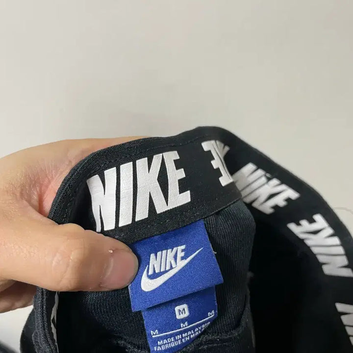 [SOLD OUT] 30-32 나이키 스우시 밴딩 반바지 정품