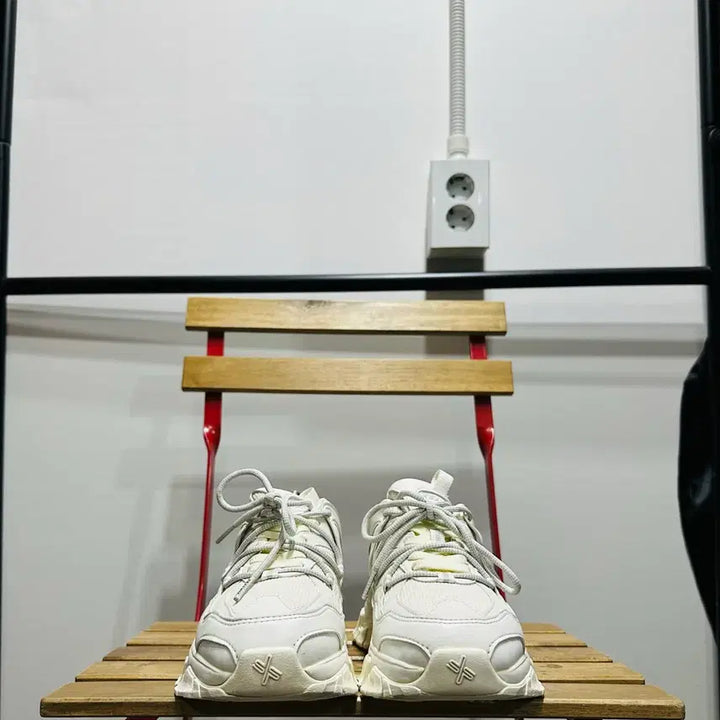 [BUNJANG] Xexymix X-1 White Sneakers / 250) 젝시믹스 운동화 남녀공용 신발 X-1 화이트 운동화