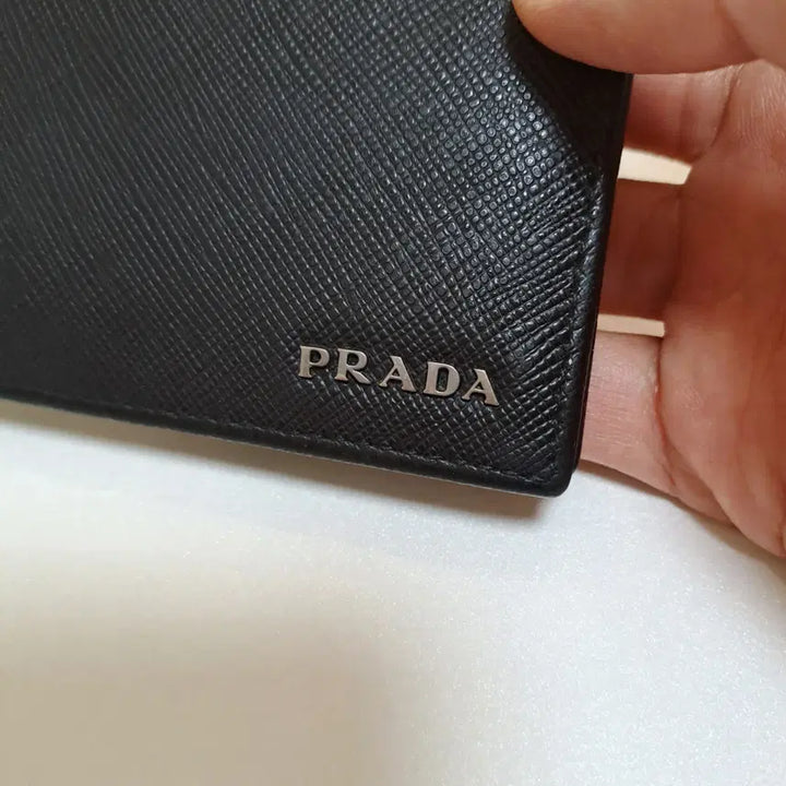 [BUNJANG] Prada Saffiano Leather Bifold Wallet / [100%/정품] 프라다 사피아노 레더 반지갑