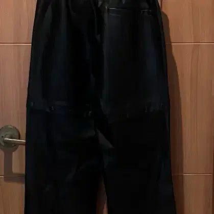 [BUNJANG] Adidas Leather Style Pants / 아디다스 블랙 레더 스타일 바지(반바지 가능)