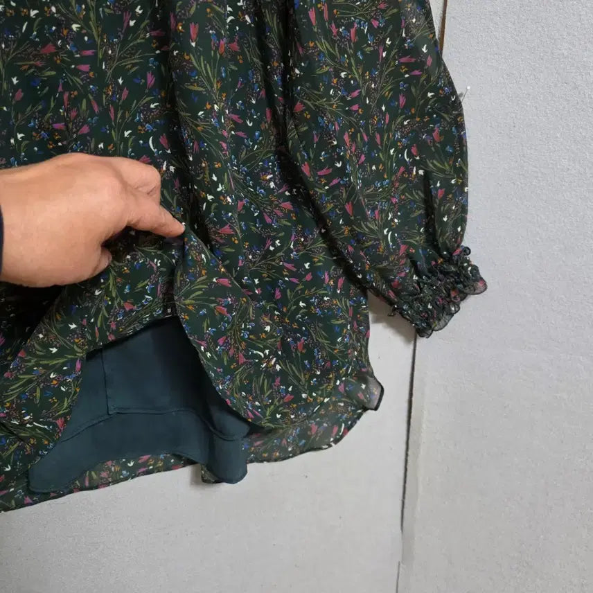 [BUNJANG] BCBG Chiffon Blouse / BCBG 시원한 쉬폰 블라우스 55  n4611