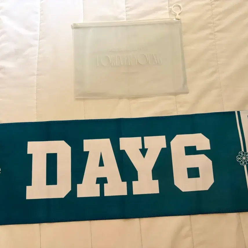 [SOLD OUT] 데이식스 포에버영 슬로건(파우치 포함)