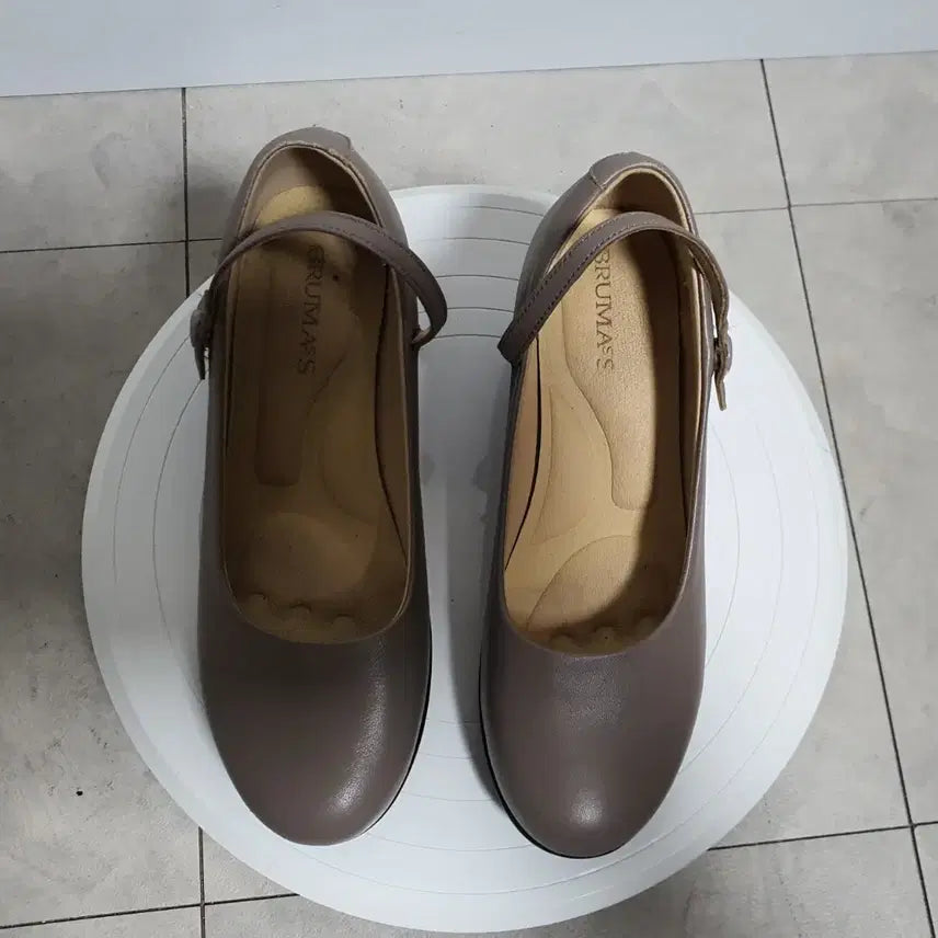 [BUNJANG] BRUMASS Mary Jane Shoes 235mm Gray / 브루마스 BRUMASS 메리제인 구두 235mm 그레이