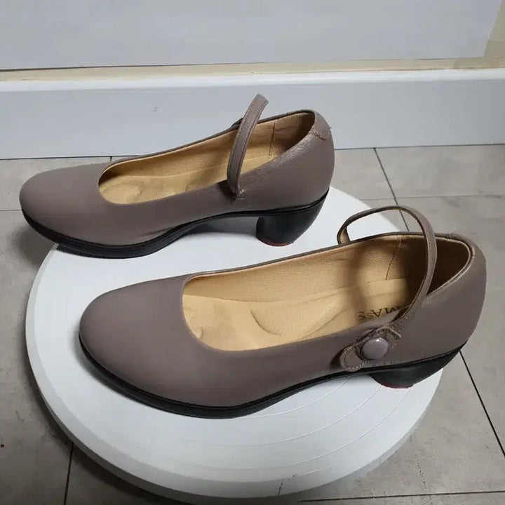[BUNJANG] BRUMASS Mary Jane Shoes 235mm Gray / 브루마스 BRUMASS 메리제인 구두 235mm 그레이