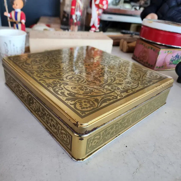 [BUNJANG] Vintage French Tin Can 23cm x 22cm / 프랑스 옛날 틴 깡통 크기23cmX22cm 높이5.3cm 7000원