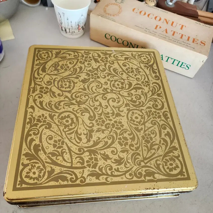 [BUNJANG] Vintage French Tin Can 23cm x 22cm / 프랑스 옛날 틴 깡통 크기23cmX22cm 높이5.3cm 7000원