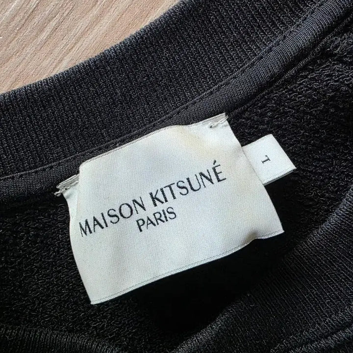 [BUNJANG] Maison Kitsune Fox Head Black Sweatshirt / 메종키츠네 폭스 헤드 블랙 맨투맨