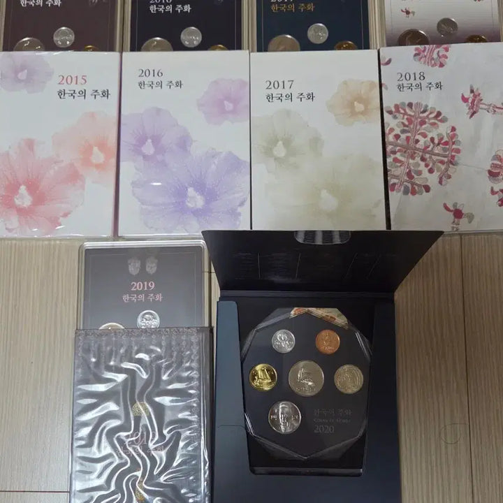 [BUNJANG] Korean Coin Collection Mint Set (2015-2020) / 한국의 주화 컬렉션 2015-2020 민트세트
