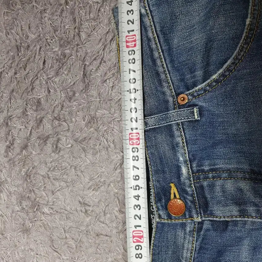 [BUNJANG] Dolce &amp; Gabbana 16 Classic Leather Plate Denim Pants / 돌체앤가바나 청바지 16클래식 레더 플레이트 데님 팬츠 48