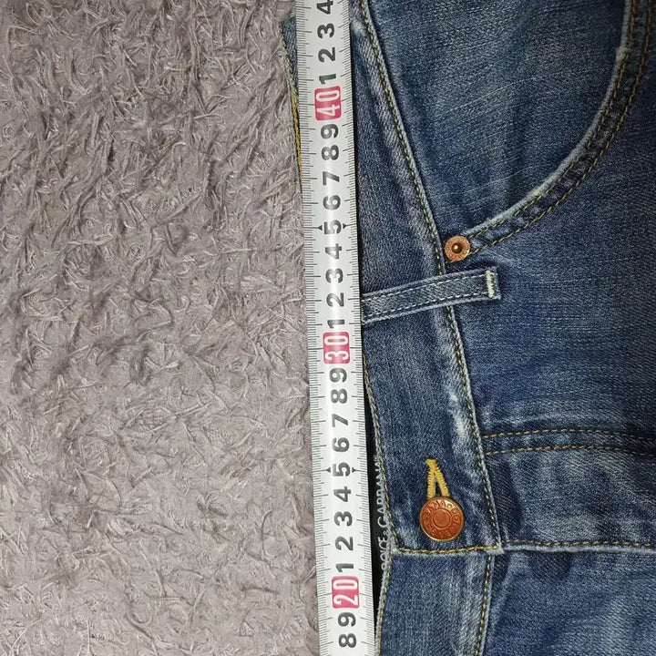 [BUNJANG] Dolce &amp; Gabbana 16 Classic Leather Plate Denim Pants / 돌체앤가바나 청바지 16클래식 레더 플레이트 데님 팬츠 48