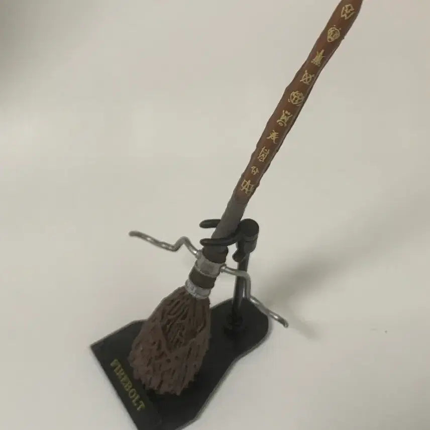 [BUNJANG] Harry Potter Firebolt Broom Gacha / 해리포터 파이어볼트 빗자루 가챠