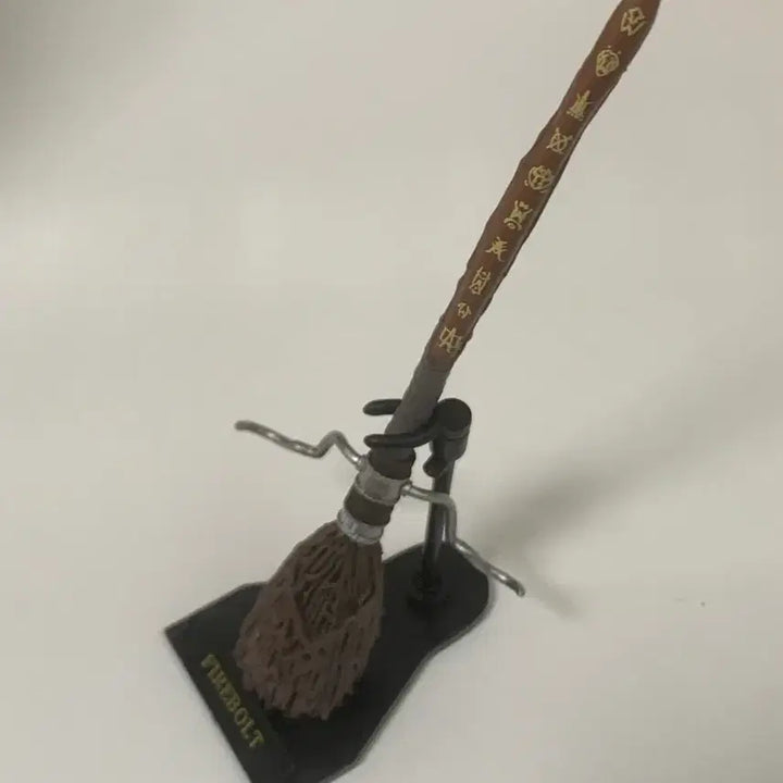 [BUNJANG] Harry Potter Firebolt Broom Gacha / 해리포터 파이어볼트 빗자루 가챠