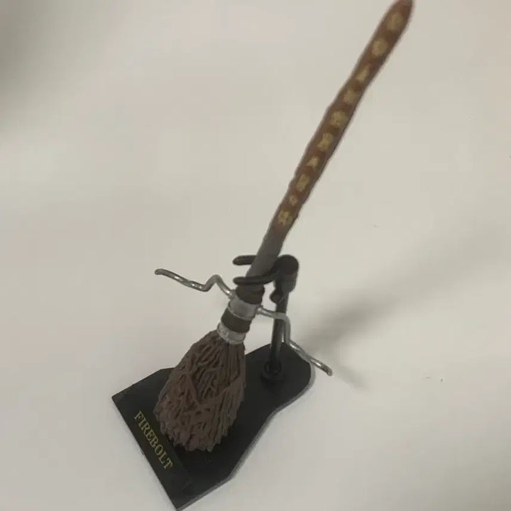 [BUNJANG] Harry Potter Firebolt Broom Gacha / 해리포터 파이어볼트 빗자루 가챠