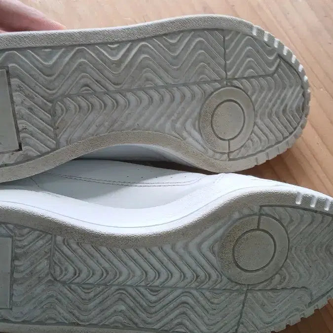 [BUNJANG] Adidas White Sneakers 235 / 아디다스 흰색 운동화 235  상태좋음