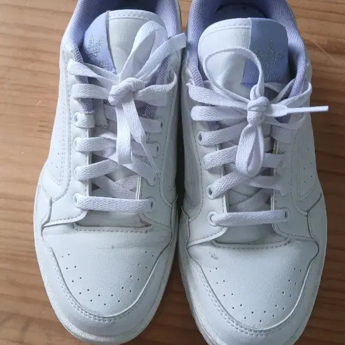 [BUNJANG] Adidas White Sneakers 235 / 아디다스 흰색 운동화 235  상태좋음