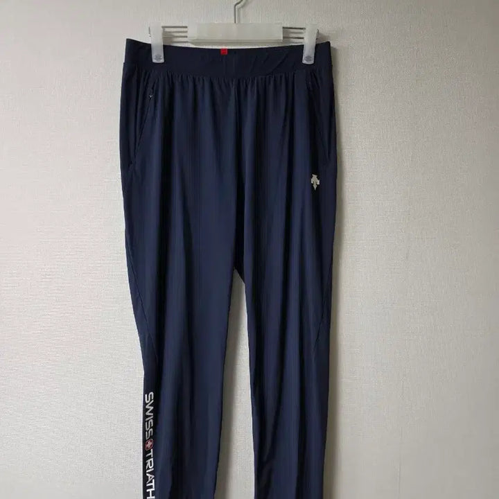 [SOLD OUT] 데상트 스위스 트라이애슬론 스판 여름 트레이닝 바지  허리31-33