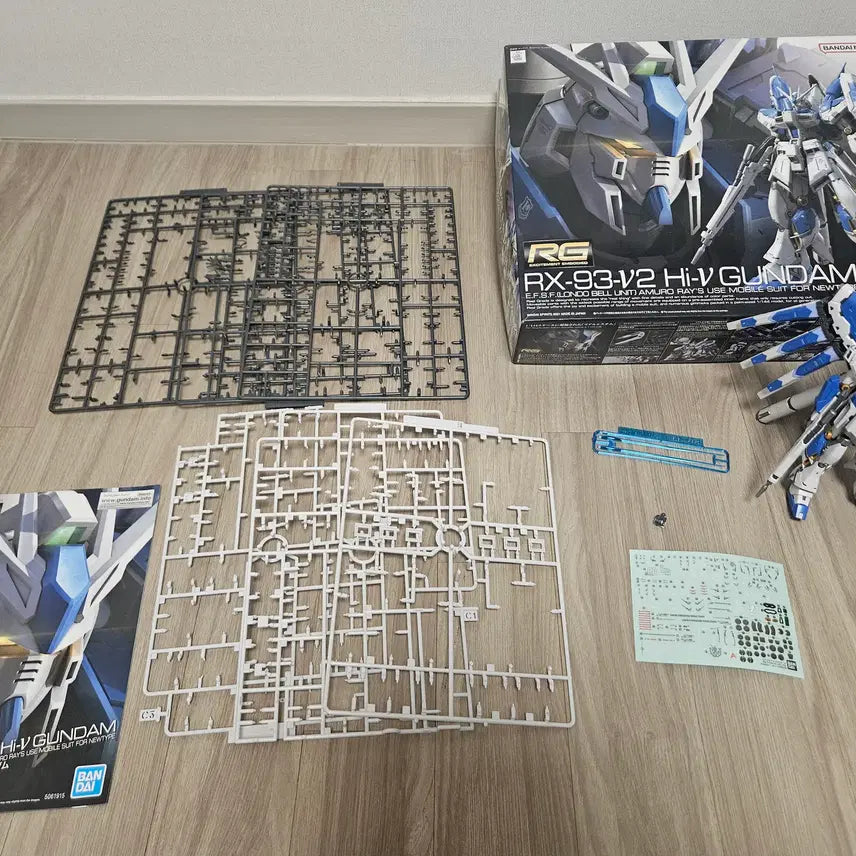 [SOLD OUT] 반다이 건담 프라모델 RG 하이뉴건담 가조립