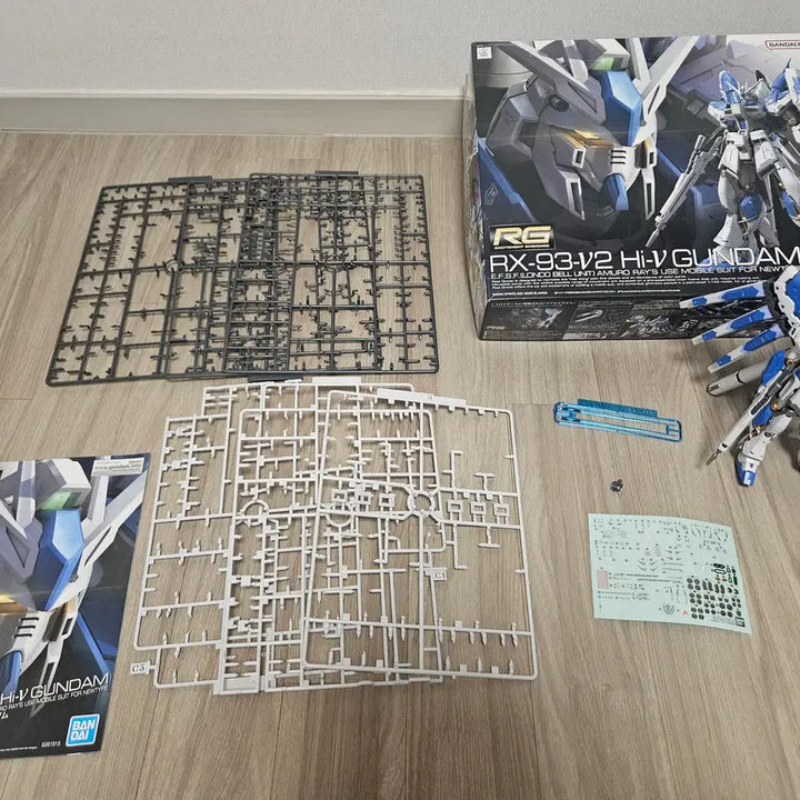[SOLD OUT] 반다이 건담 프라모델 RG 하이뉴건담 가조립