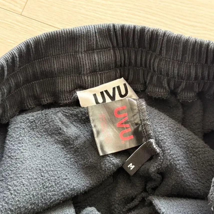 [SOLD OUT] UVU 인시그니아 스웨트팬츠 블랙
