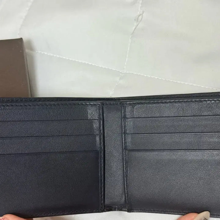 [BUNJANG] Gucci Microguccissima Navy Leather Wallet / 구찌 마이크로시마 반지갑 네이비(정품)