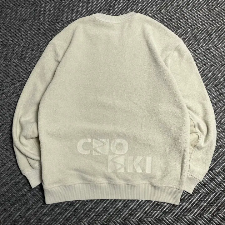 [SOLD OUT] 미즈노 CRO SKI 플리스 맨투맨 아이보리o 5344