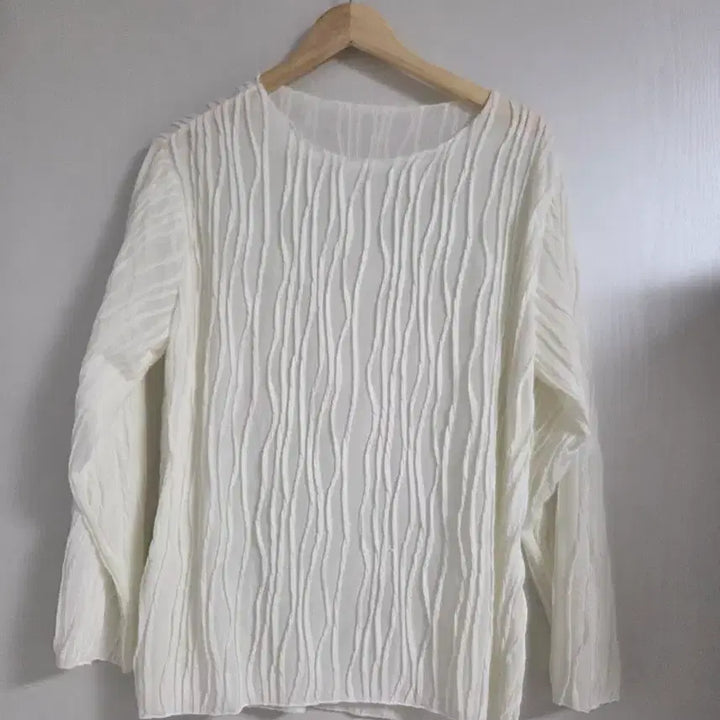 [BUNJANG] White Pleated Ruffled Blouse / 화이트 주름 셔링 블라우스