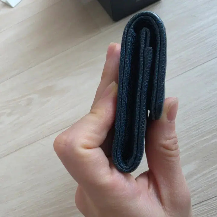 [BUNJANG] Chanel Classic Caviar Card Wallet Navy Silver / 샤넬 클래식 캐비어 카드지갑 네이비 은장