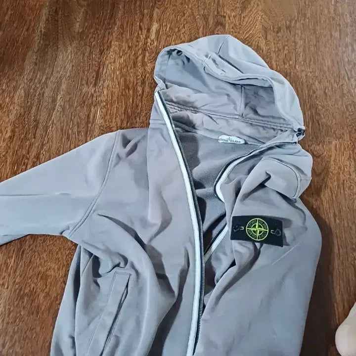 [BUNJANG] Stone Island Charcoal Hooded Zip-up / 스톤아일랜드 후드집업 차콜